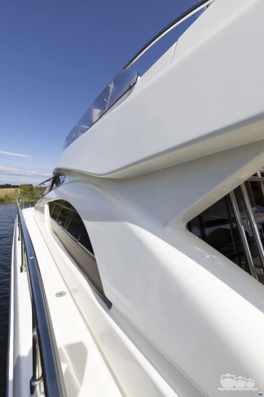Ferretti 53 Fly