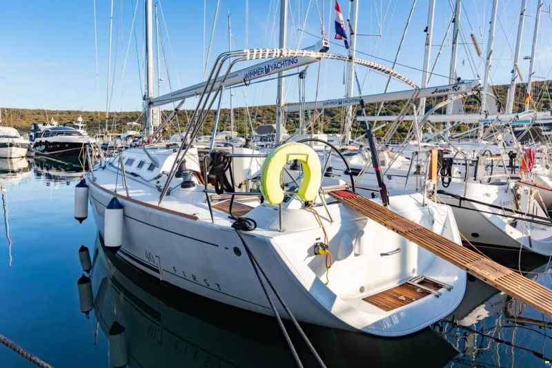 Beneteau First 40.7