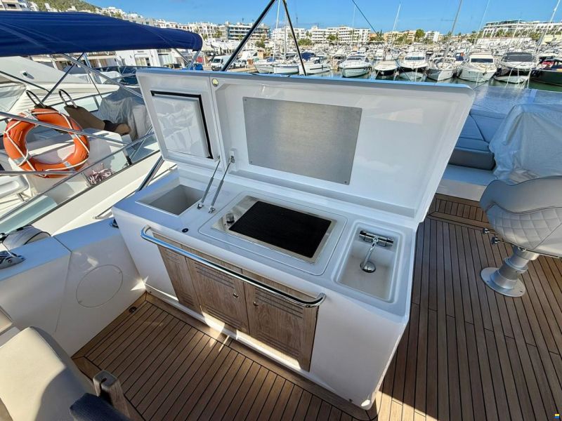Sunseeker Manhattan 52