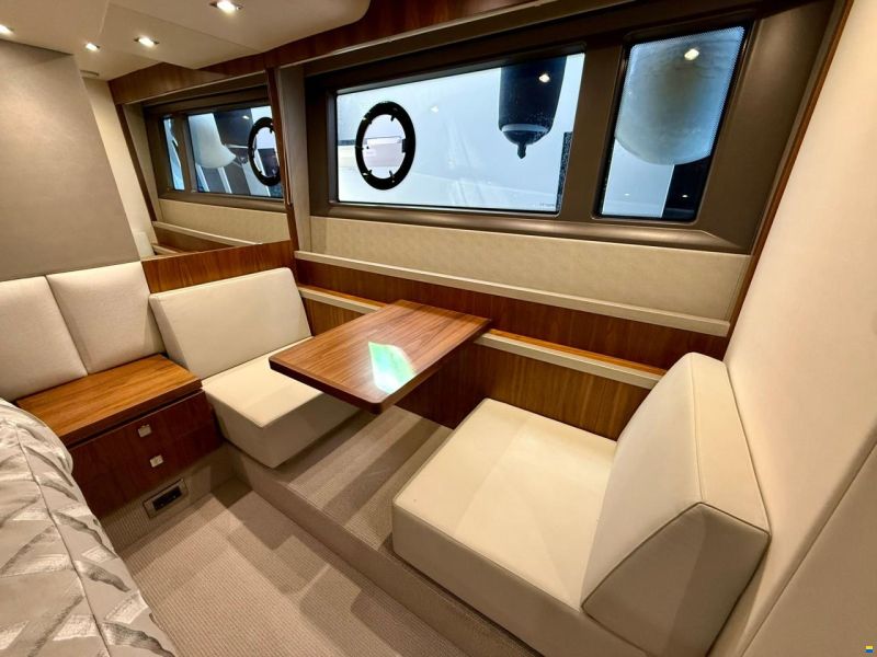 Sunseeker Manhattan 52
