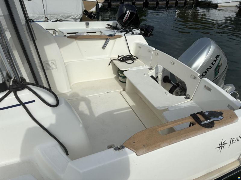 Jeanneau Merry Fisher