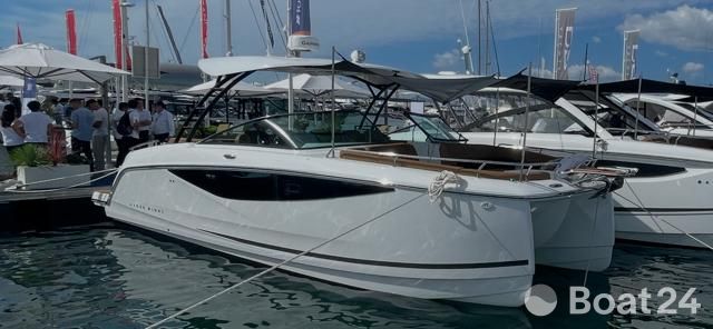 Jeanneau TH 33 Power Katamaran