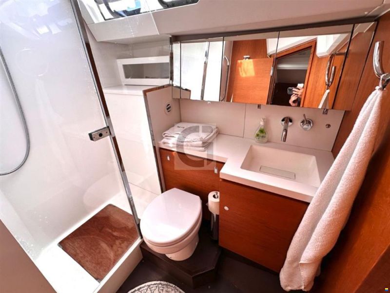 Wauquiez Pilot Saloon 48