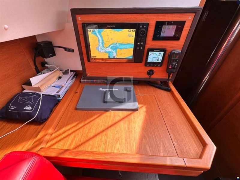 Wauquiez Pilot Saloon 48