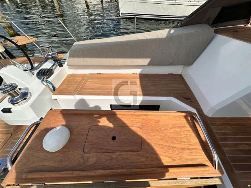 Wauquiez Pilot Saloon 48