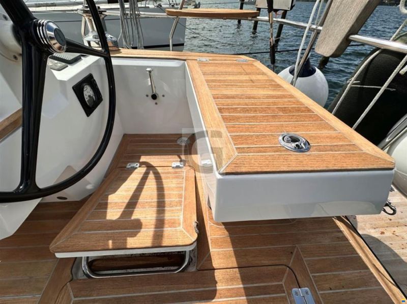 Wauquiez Pilot Saloon 48
