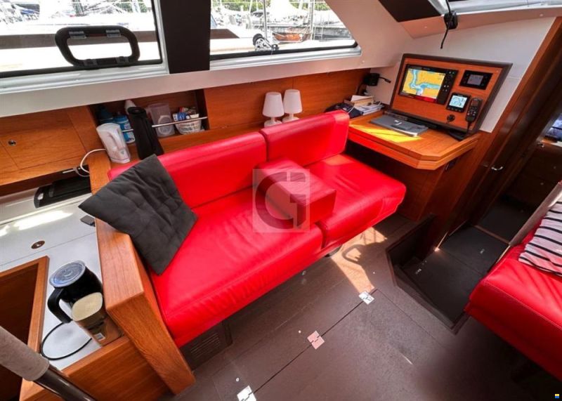 Wauquiez Pilot Saloon 48