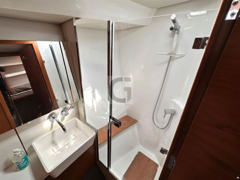 Wauquiez Pilot Saloon 48