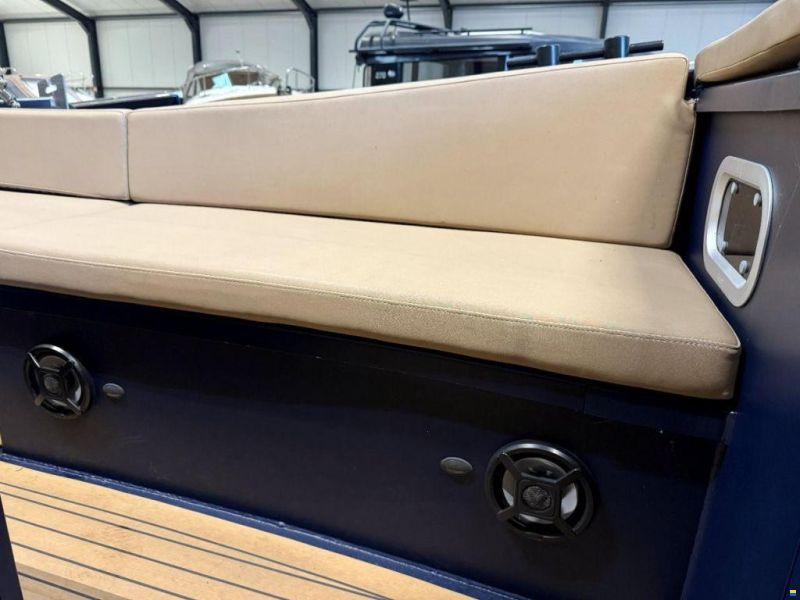 Damsko 750 Cabin