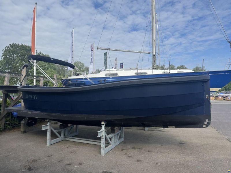 Damsko 750 Cabin