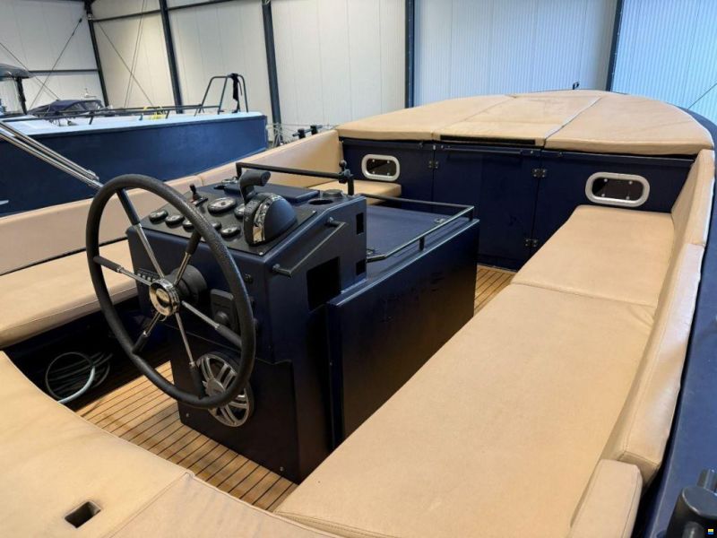 Damsko 750 Cabin