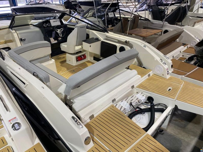 Quicksilver ACTIV 675 CRUISER