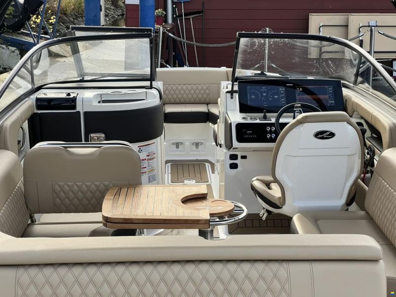 Sea Ray 250 SLX Europe