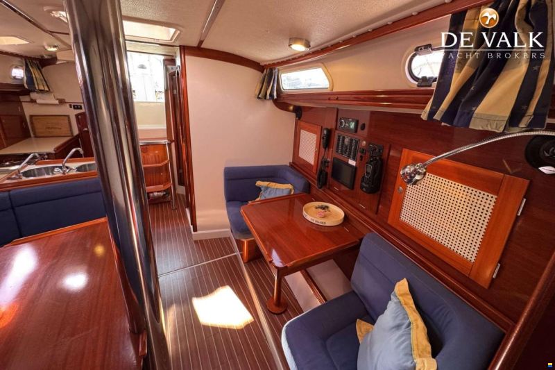 Hanse 371