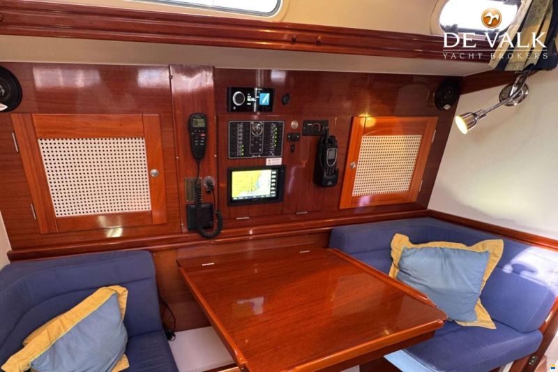 Hanse 371