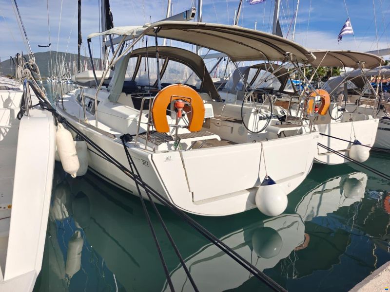 Dufour 382