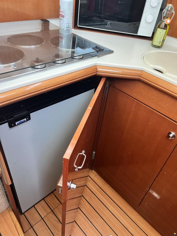 Jeanneau Prestige 36 Fly