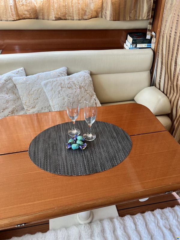 Jeanneau Prestige 36 Fly