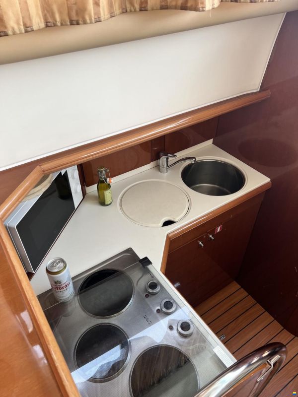 Jeanneau Prestige 36 Fly