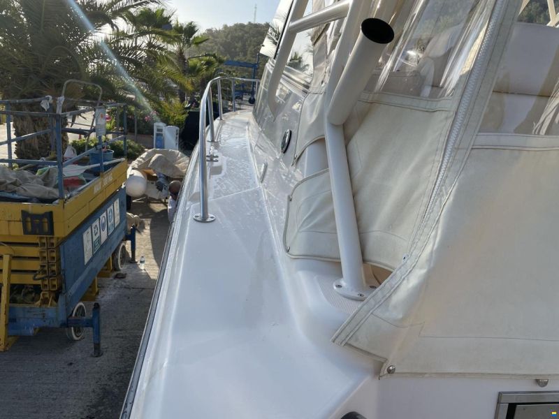 Grady-White Boats 330 Express