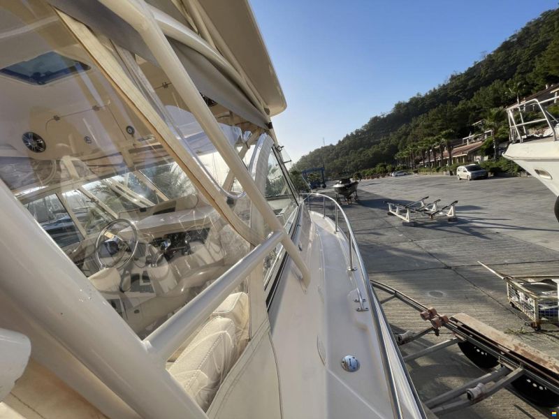 Grady-White Boats 330 Express