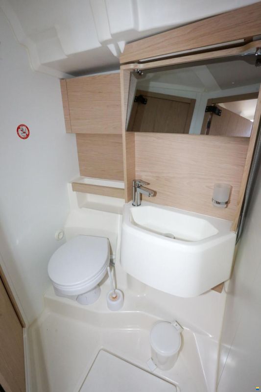 Beneteau Oceanis 51.1