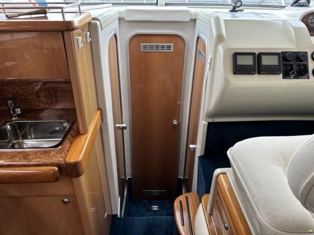 Sealine 330 Statesman