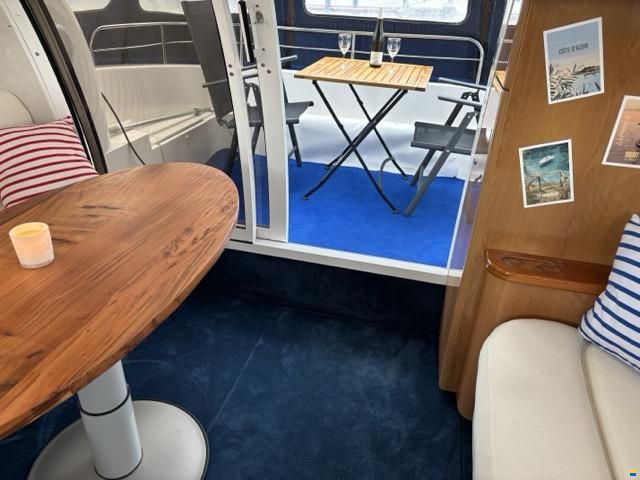 Sealine 330 Statesman