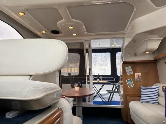 Sealine 330 Statesman