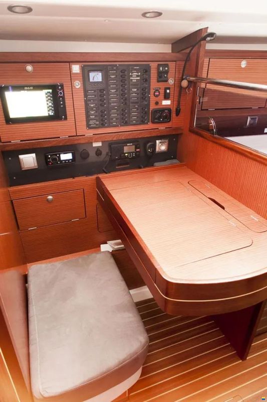 Delphia 47