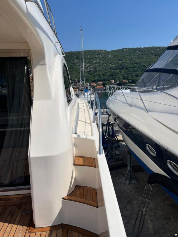 Intermare 43 FLY