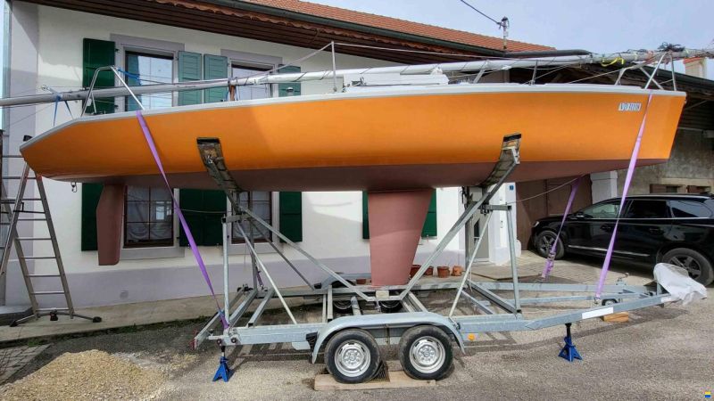 Maxi Dolphin Dolphin 81