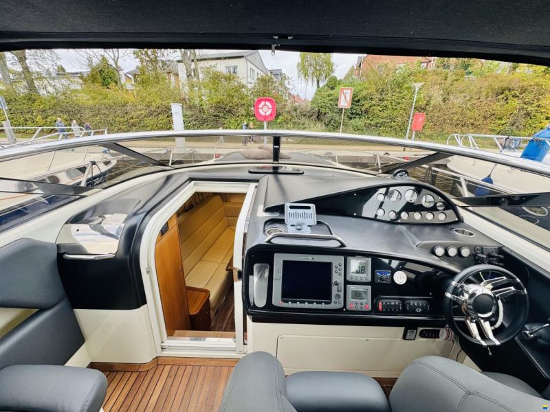 Sunseeker Superhawk 43 Motoryacht