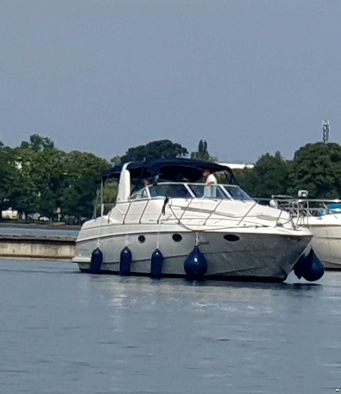 Chris Craft 302 Crowne