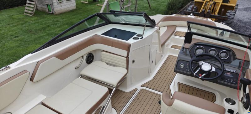 Sea Ray 21 SPX