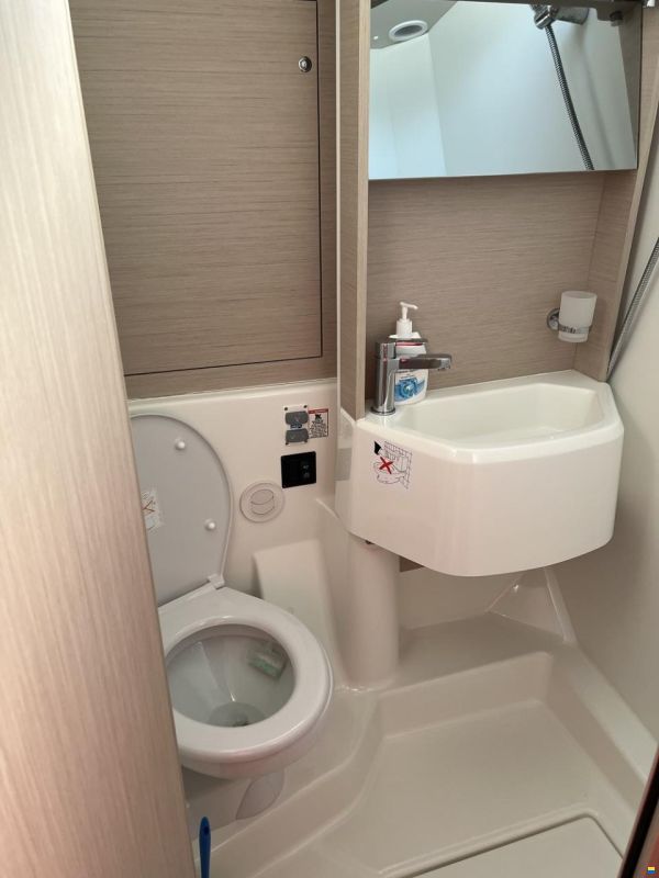 Beneteau Oceanis 51.1