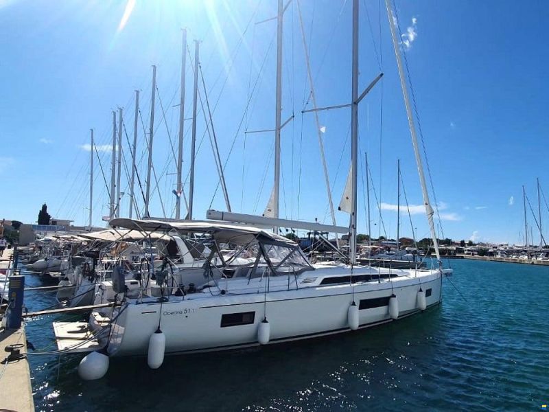 Beneteau Oceanis 51.1