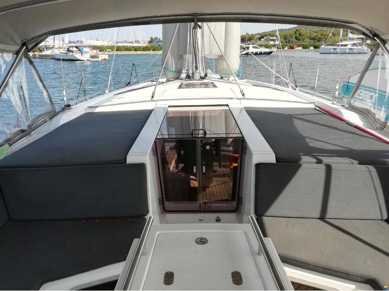 Beneteau Oceanis 51.1