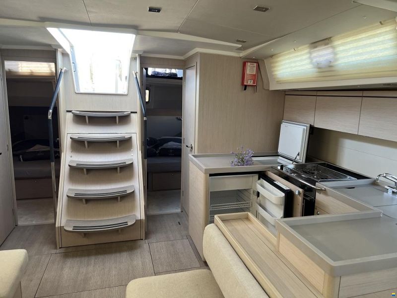 Beneteau Oceanis 51.1