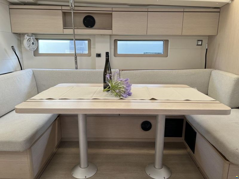 Beneteau Oceanis 51.1