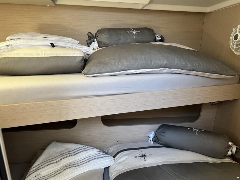 Beneteau Oceanis 51.1