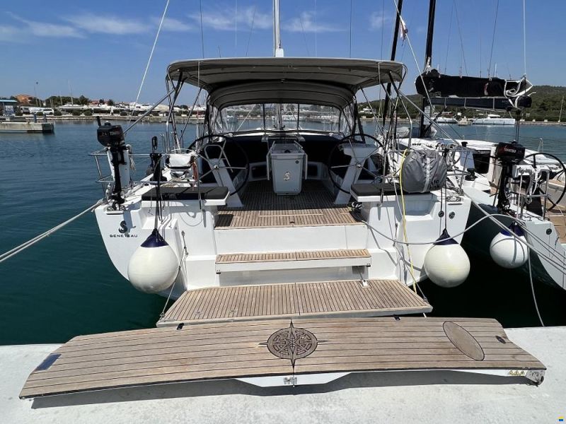 Beneteau Oceanis 51.1