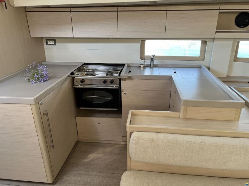 Beneteau Oceanis 51.1