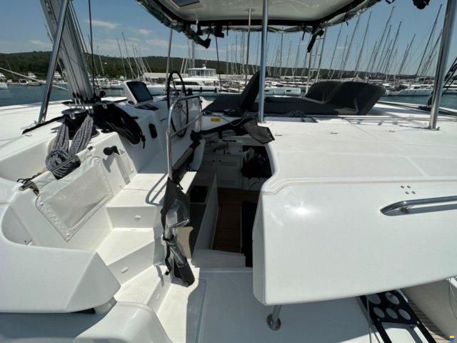 Lagoon 46