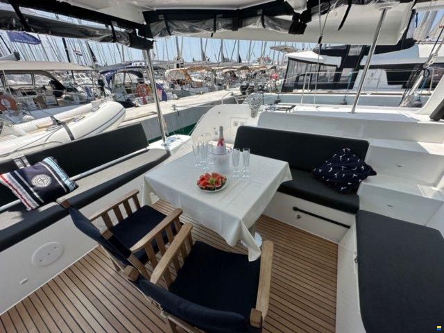 Lagoon 46