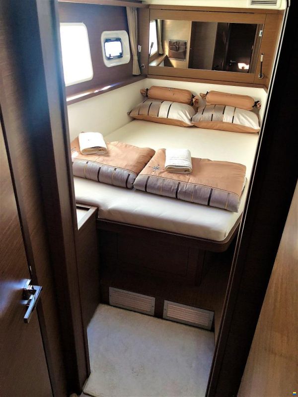 Lagoon 450 S