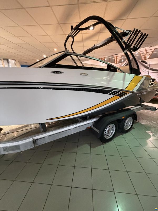 Glastron HH Series GTS 225