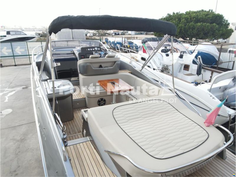 Cranchi Endurance 30