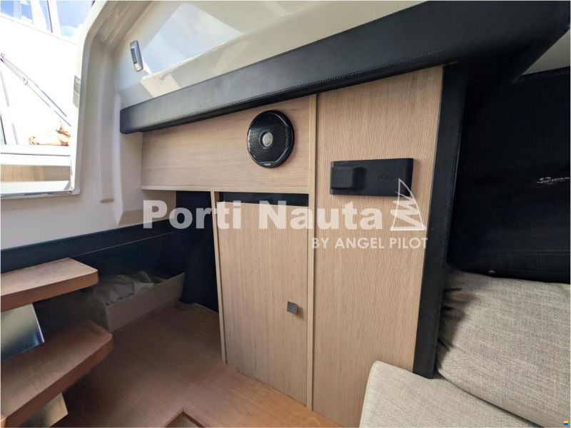 Cranchi Endurance 30