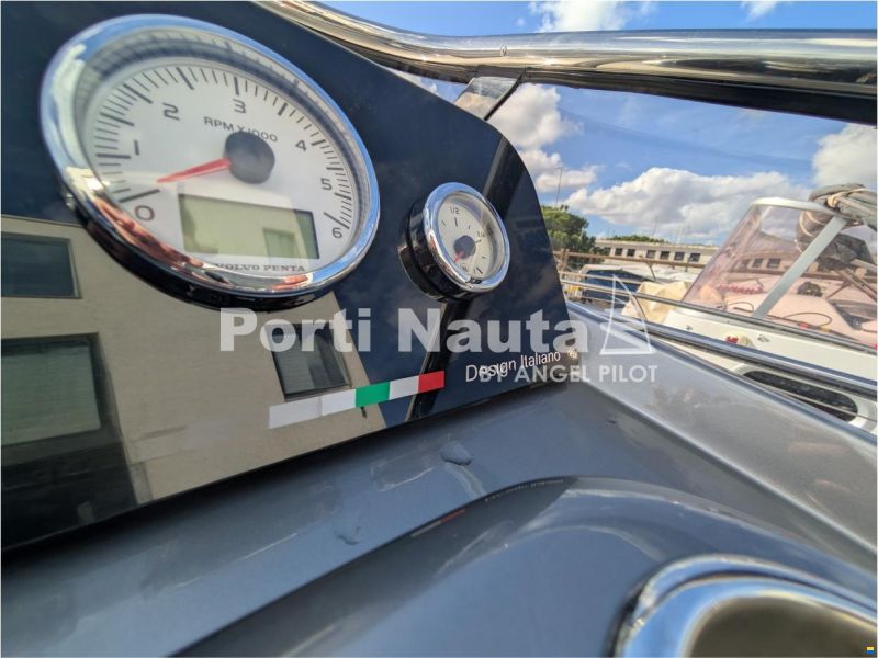 Cranchi Endurance 30